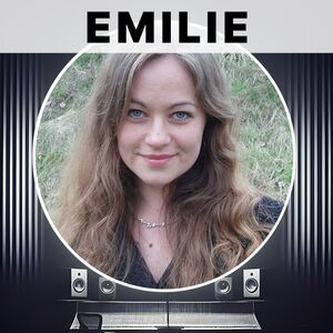 Emilie (Femme, Médium Haut, FR)